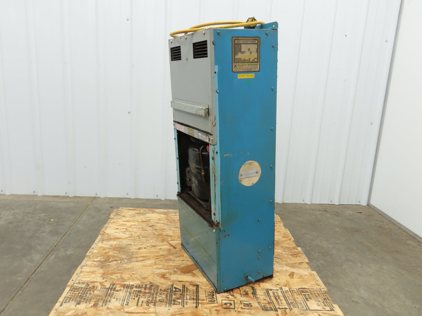 McLean Midwest 36-U616-317 Electrical Enclosure Air Conditioners 115v 1ph