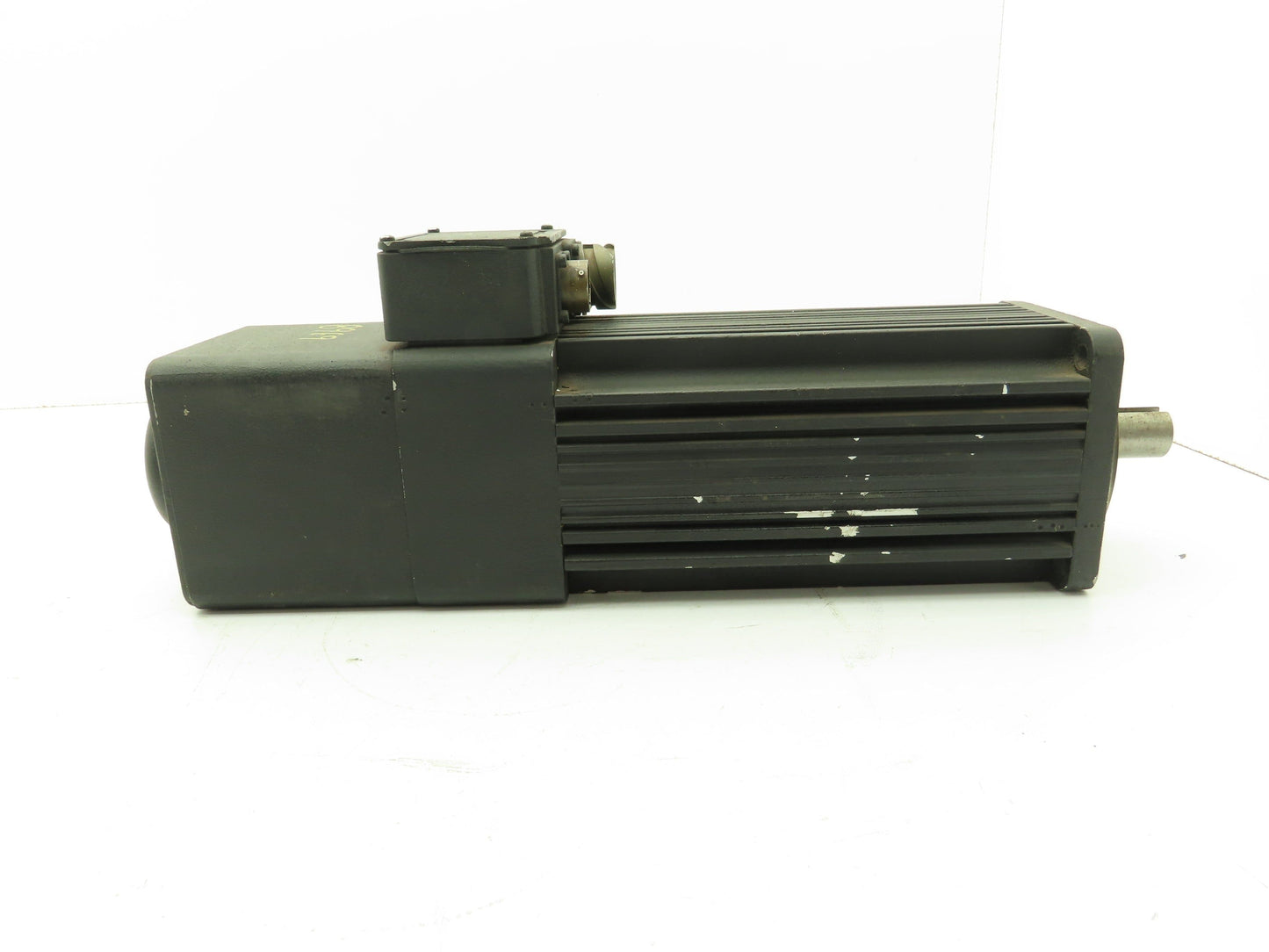 Kollmorgen Goldline B-404-AA-21-B3T Brushless PM Servo Motor 1500RPM 24V Brake