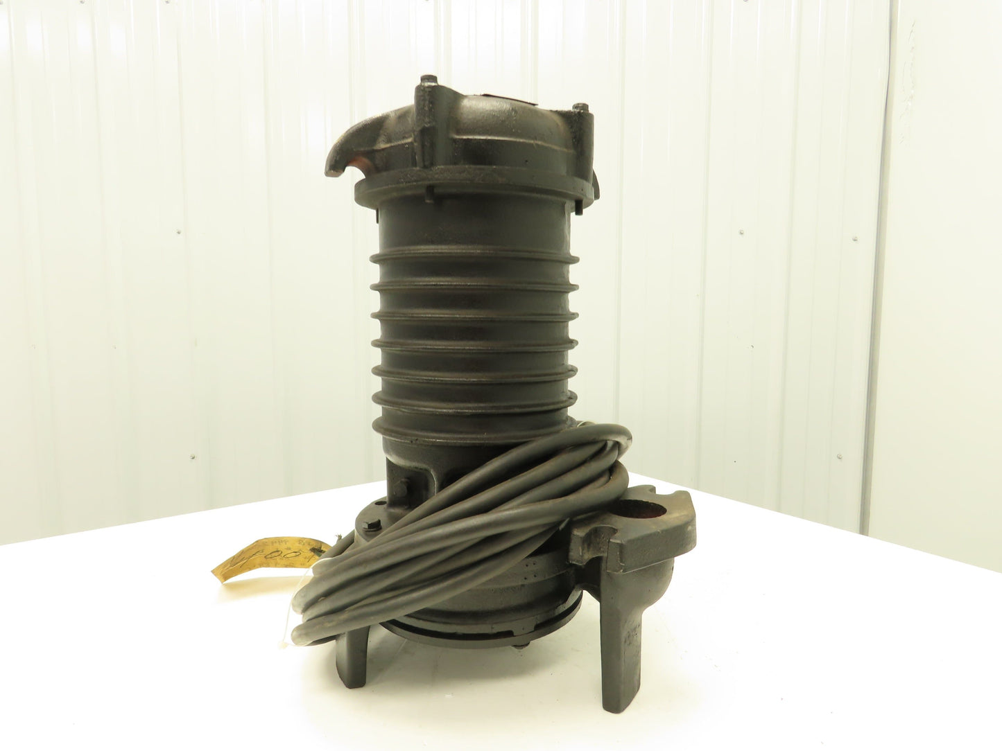 Weil Submersible Waste Water Pump 1-1/2" Flange 1/2HP 1750 RPM 460V 3PH