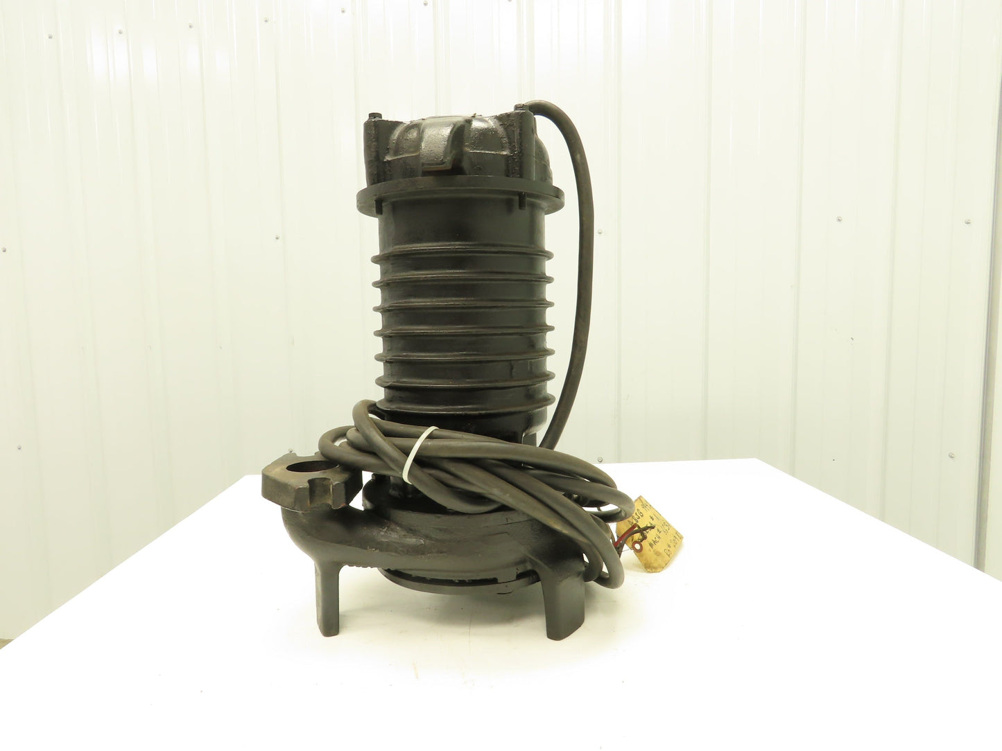 Weil Submersible Waste Water Pump 1-1/2" Flange 1/2HP 1750 RPM 460V 3PH