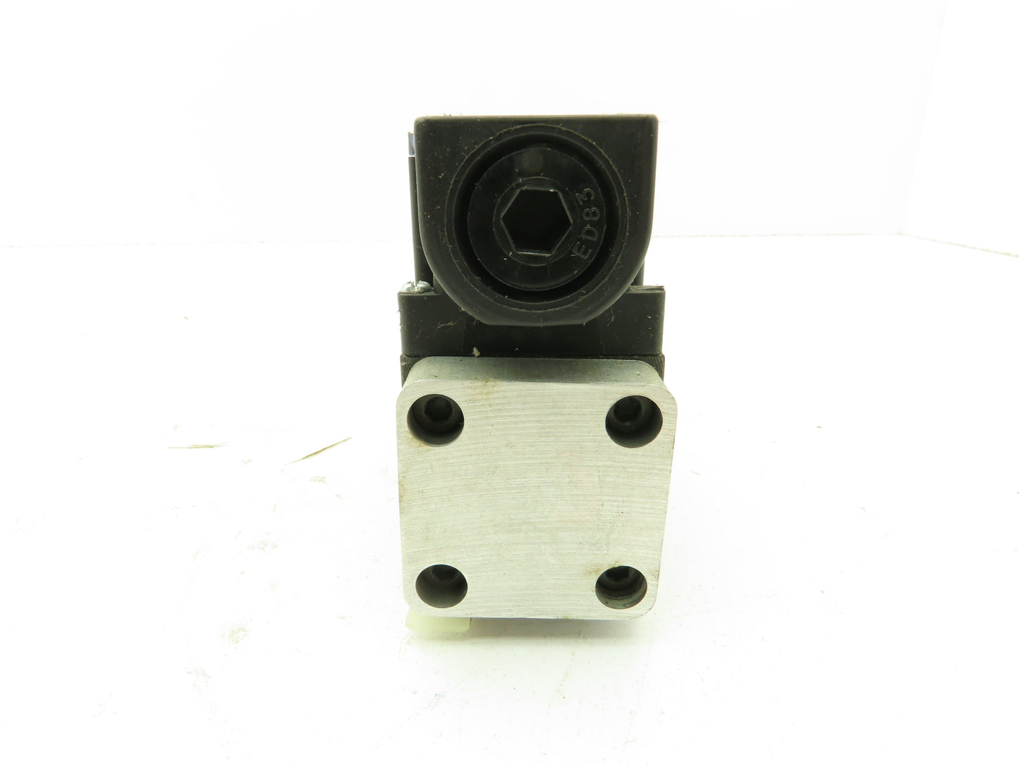 Nachi SS-G01-A5-R-D2-E20 Hydraulic Directional Control Solenoid Valve 24VDC D03