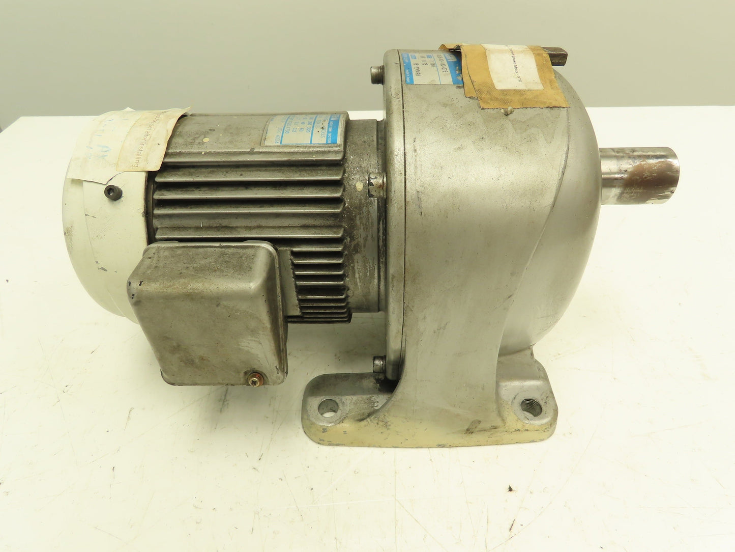 Nissei G3LB-40-160-075 GTR Gearmotor 160:1 0.75kw 220V 3 Ph 10.8 RPM DC Brake