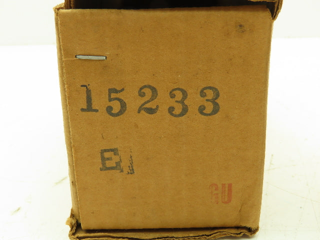 Fairchild 15233 Pneumatic Air Loaded Pressure Regulator 30PSI 1/1 Ratio Model 15