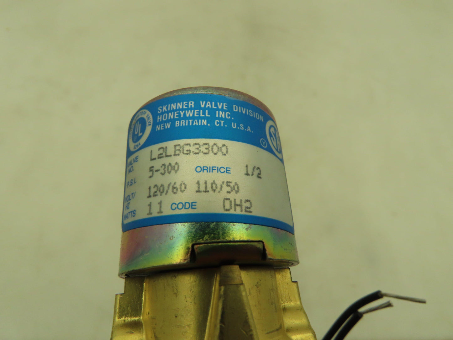 Honeywell Skinner L2LBG3300 Brass Solenoid Valve 2-Way NC 120V 300 PSI 3/8" NPT