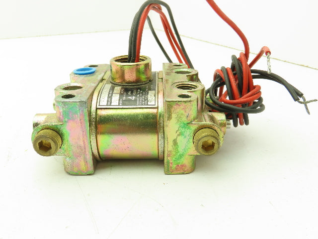 Honeywell Skinner V935DX60CN Solenoid Valve 4-Way NO 120V 50 PSI 1/4" NPT