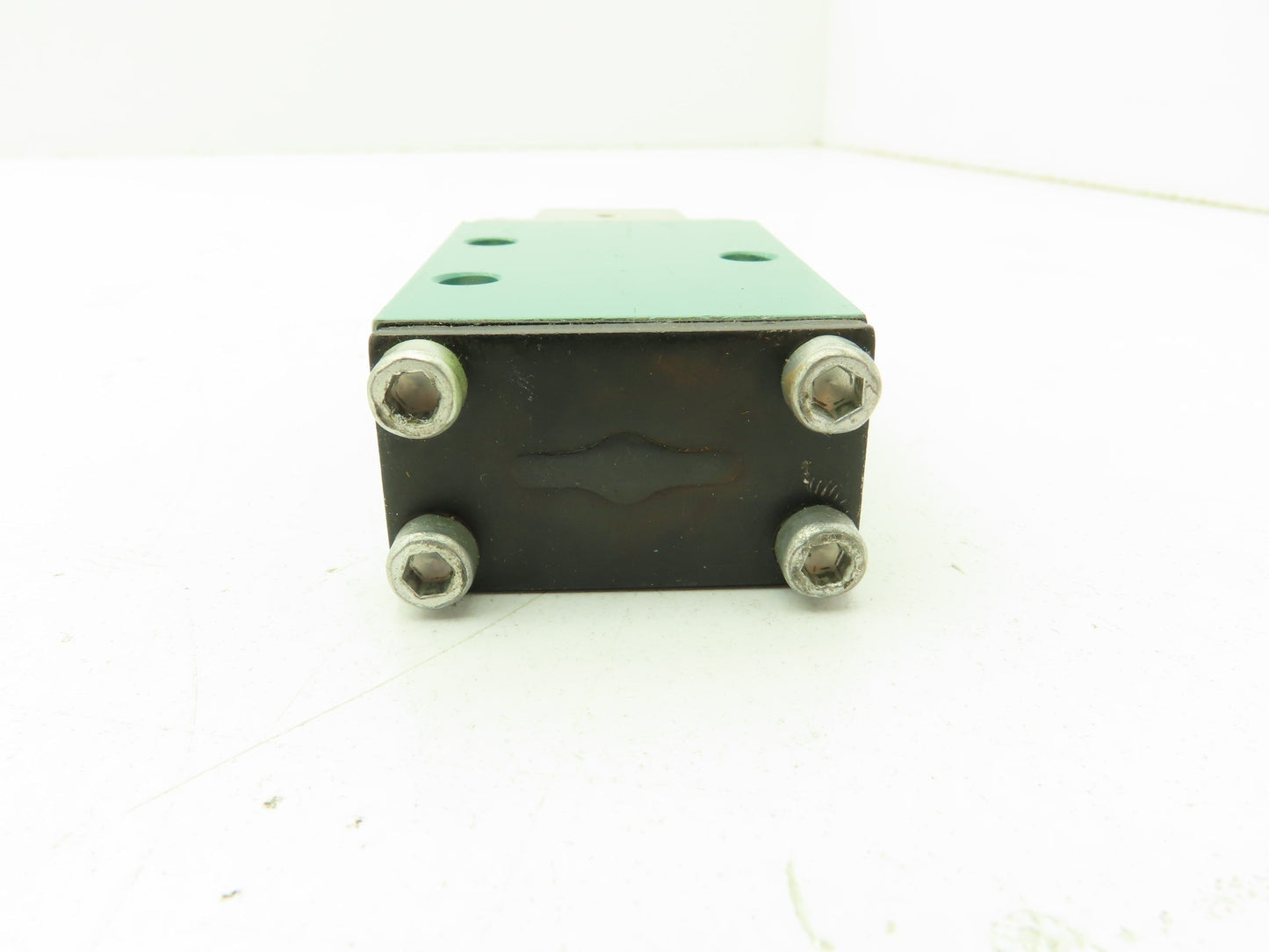 Aro 5631-43-02 Airability Pneumatic Air Limit Switch 3-Way Valve 1/4" NPT Roller