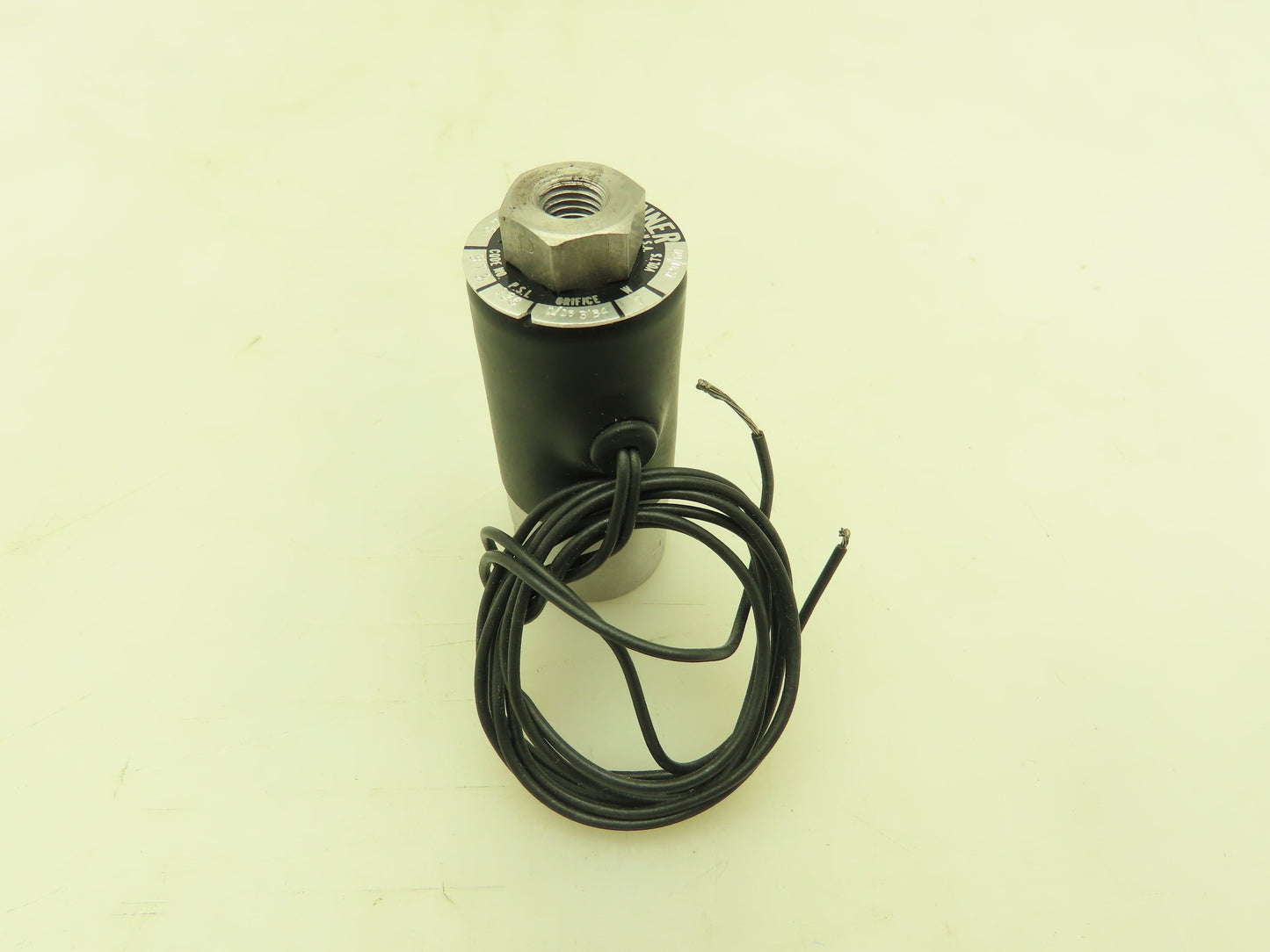 Honeywell Skinner B15DK9125 Solenoid Valve 3-Way NC 120V 120 PSI 1/16" NPT