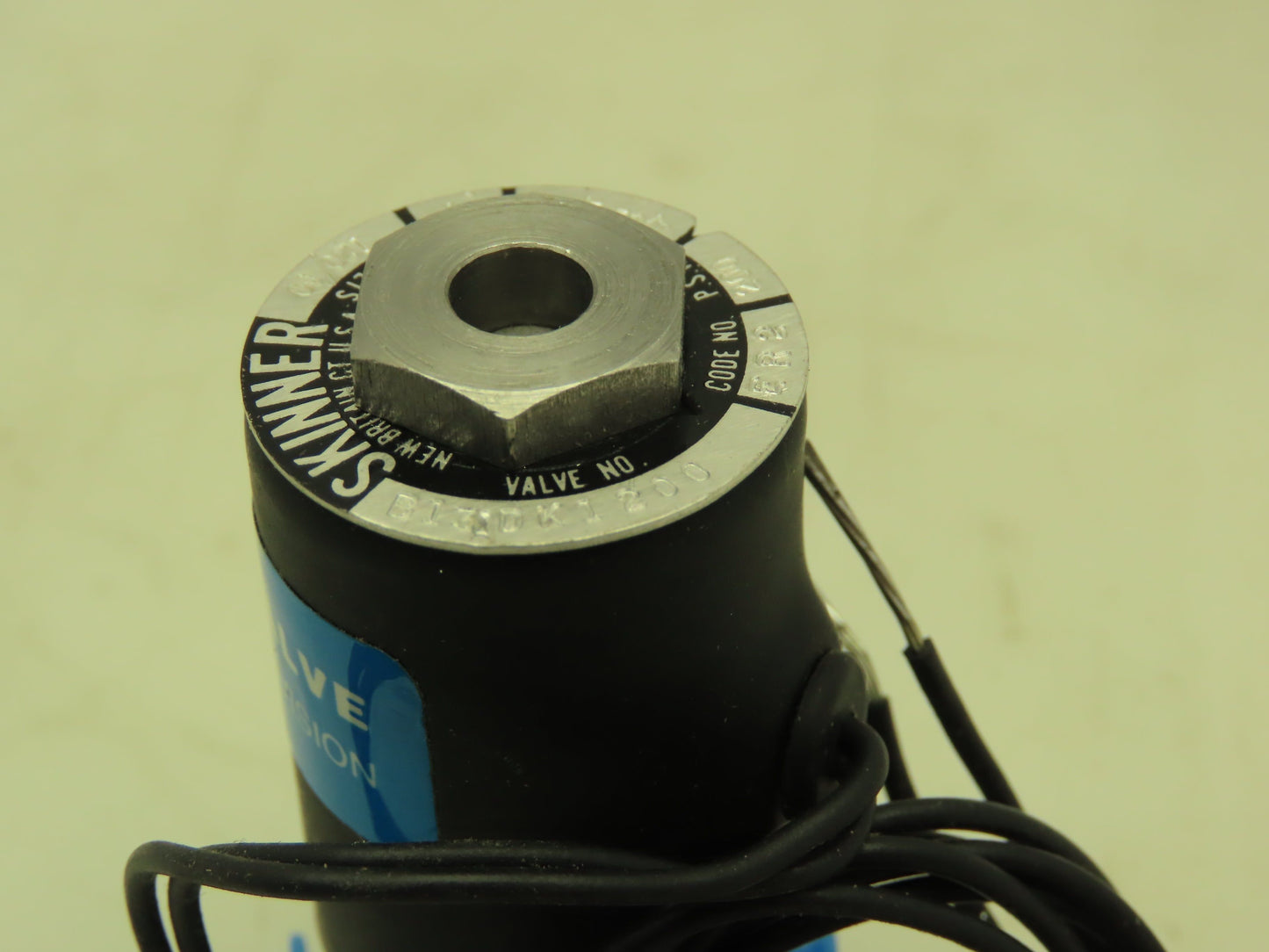 Honeywell Skinner B13ADK1200 Solenoid Valve 3-Way NC 120V 200 PSI 1/8" NPT