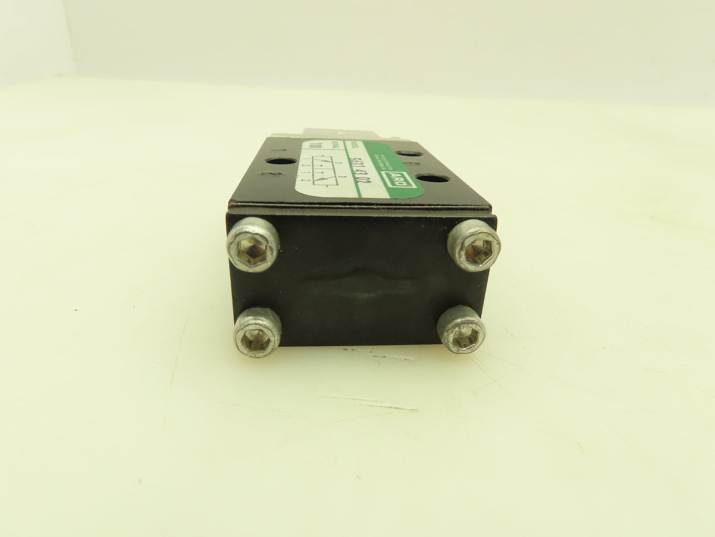 Aro 5631 43 02 Pneumatic Air Spool Limit Switch 3 Way 1/4" NPT Roller Arm