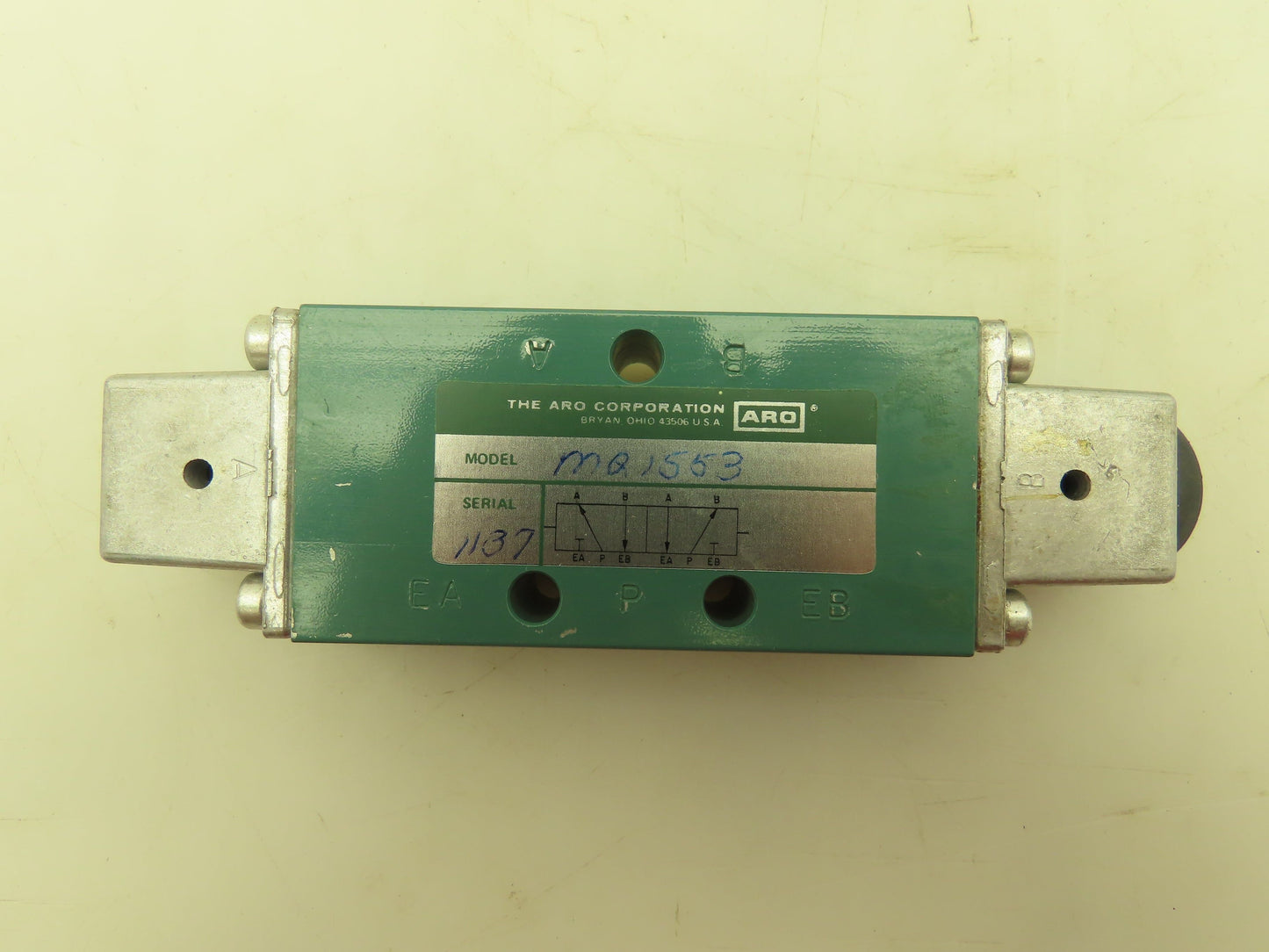 Aro MQ1553 Pneumatic Air Spool Limit Switch 3 Way 1/4" NPT Roller Double Action