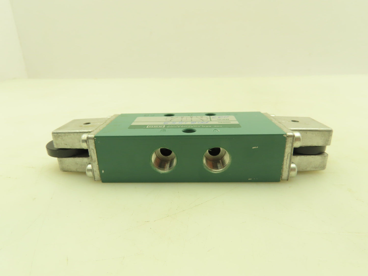 Aro MQ1553 Pneumatic Air Spool Limit Switch 3 Way 1/4" NPT Roller Double Action
