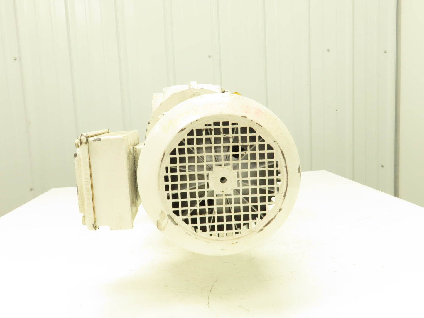 Sew Eurodrive Gear Motor KA87TR57DT90L4 330:1 Ratio 2hp 5.2 Rpm 2-3/8" Hollow