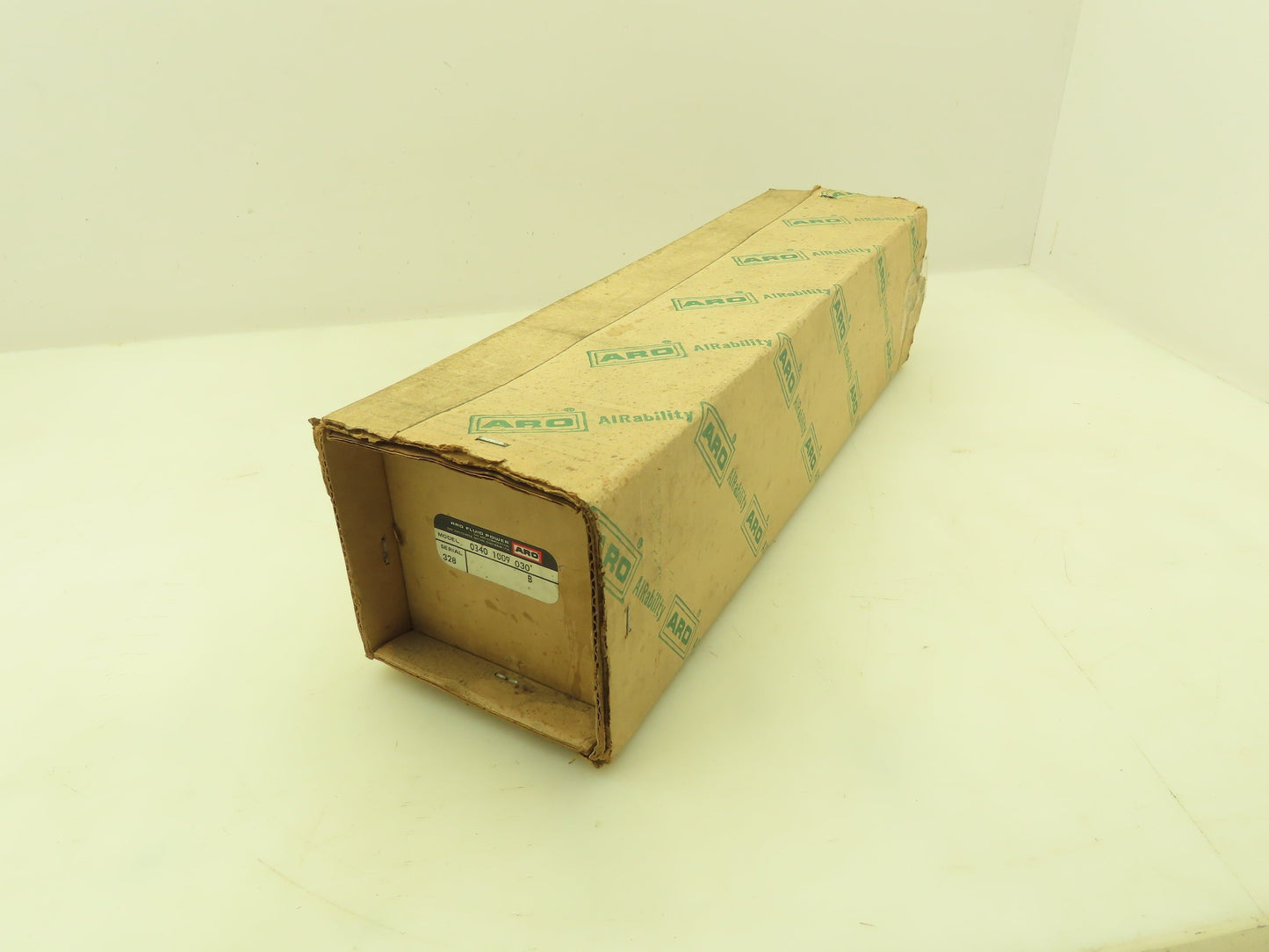 ARO 0340 1009 030 Pneumatic Round Body Air Cylinder 4" Bore 3" Stroke Pivot Mt
