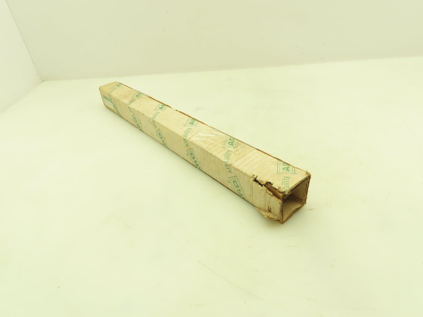 ARO C418 2009 040 Pneumatic Round Air Cylinder 1-1/8" Bore 4" Stroke Double Rod
