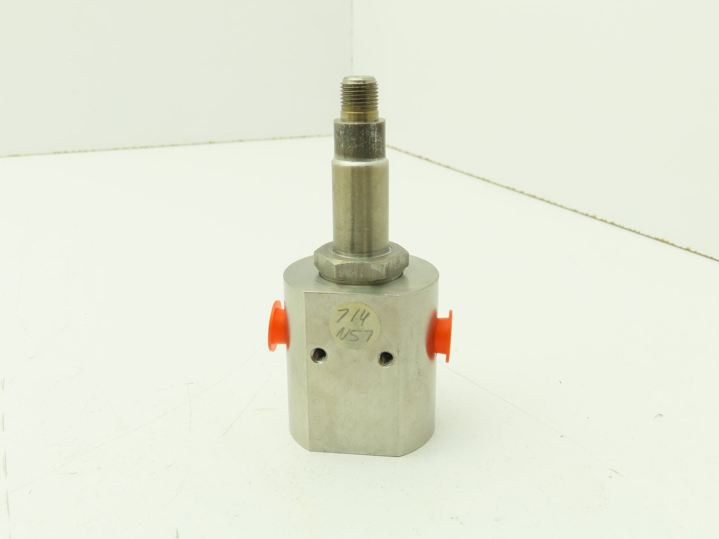 Honeywell Skinner 714N57 Solenoid Valve 3-Way NC 30 PSI 1/8" NPT Stainless Steel