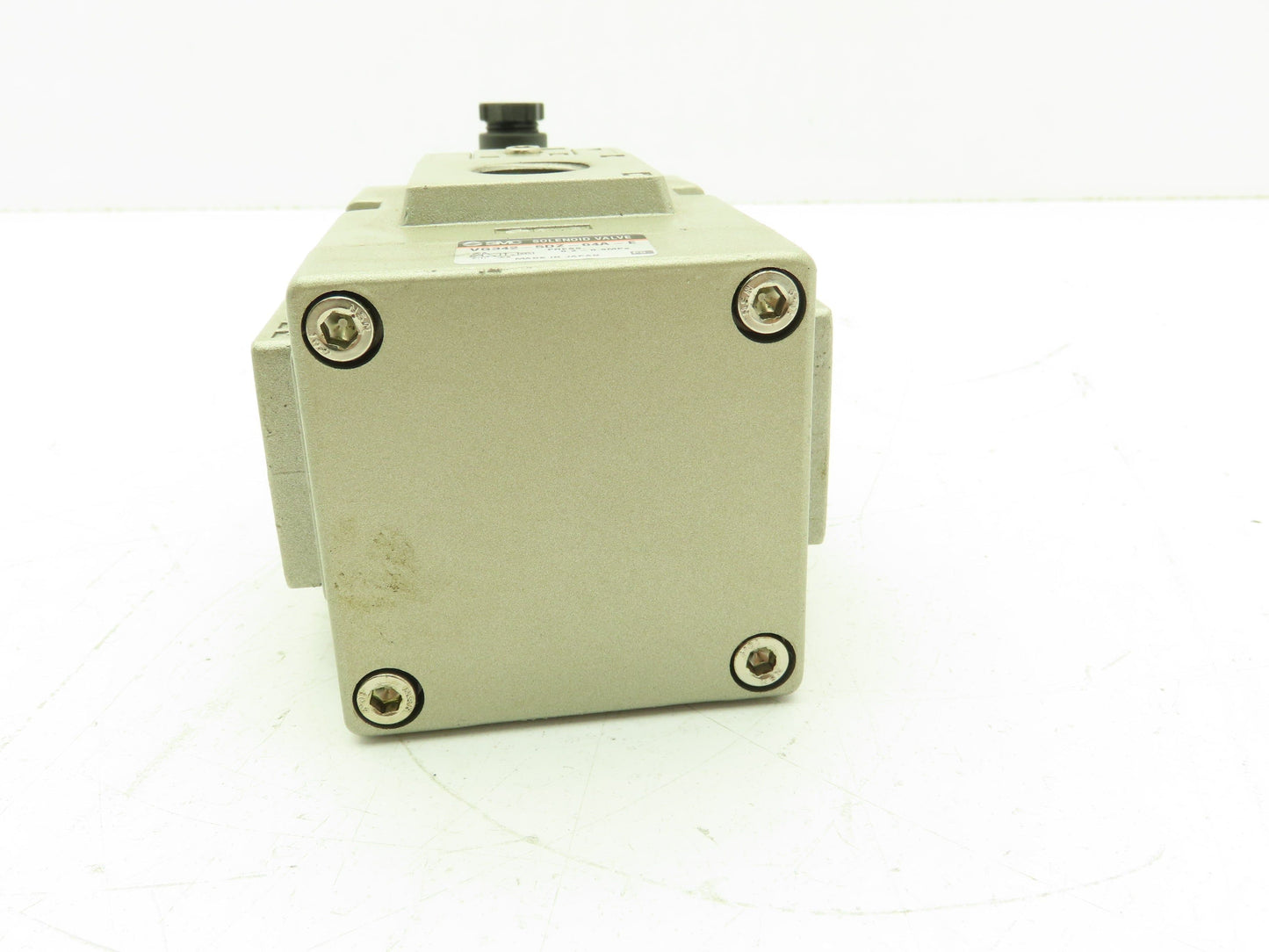 SMC VG342-5DZ-04A-E 3 Port Pilot Poppet Solenoid Valve 24 Volt DC Coil
