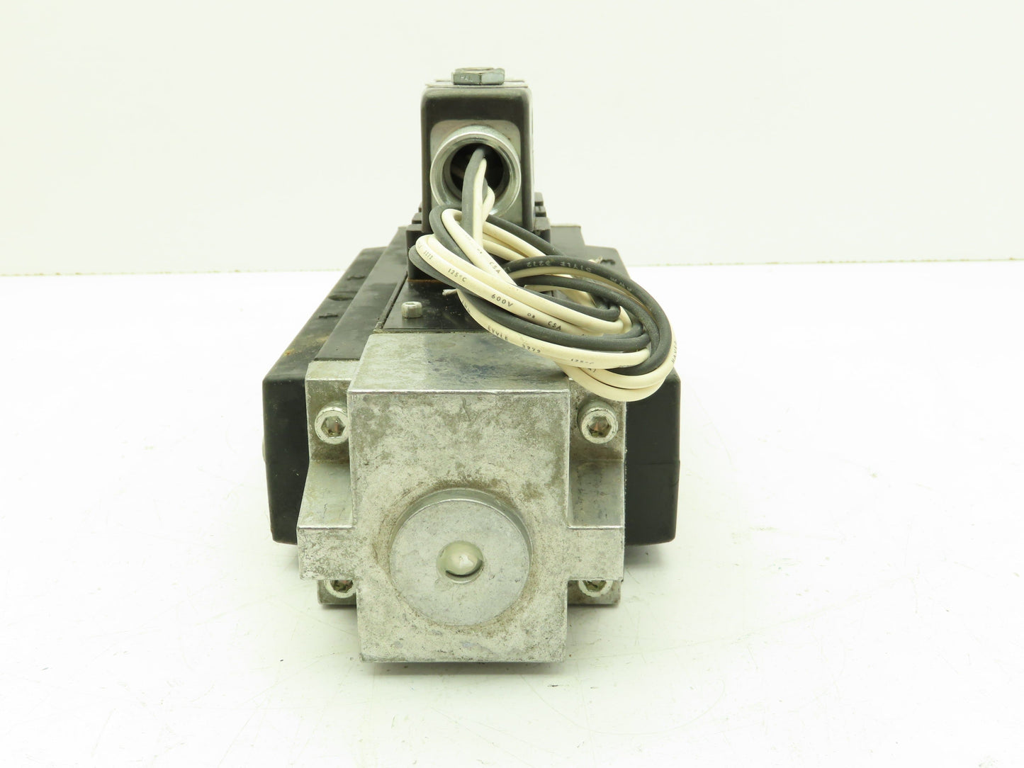 ARO 5540 2323 28 Pneumatic Solenoid Control Spool Valve 5/2 Pos 120V 1" NPT