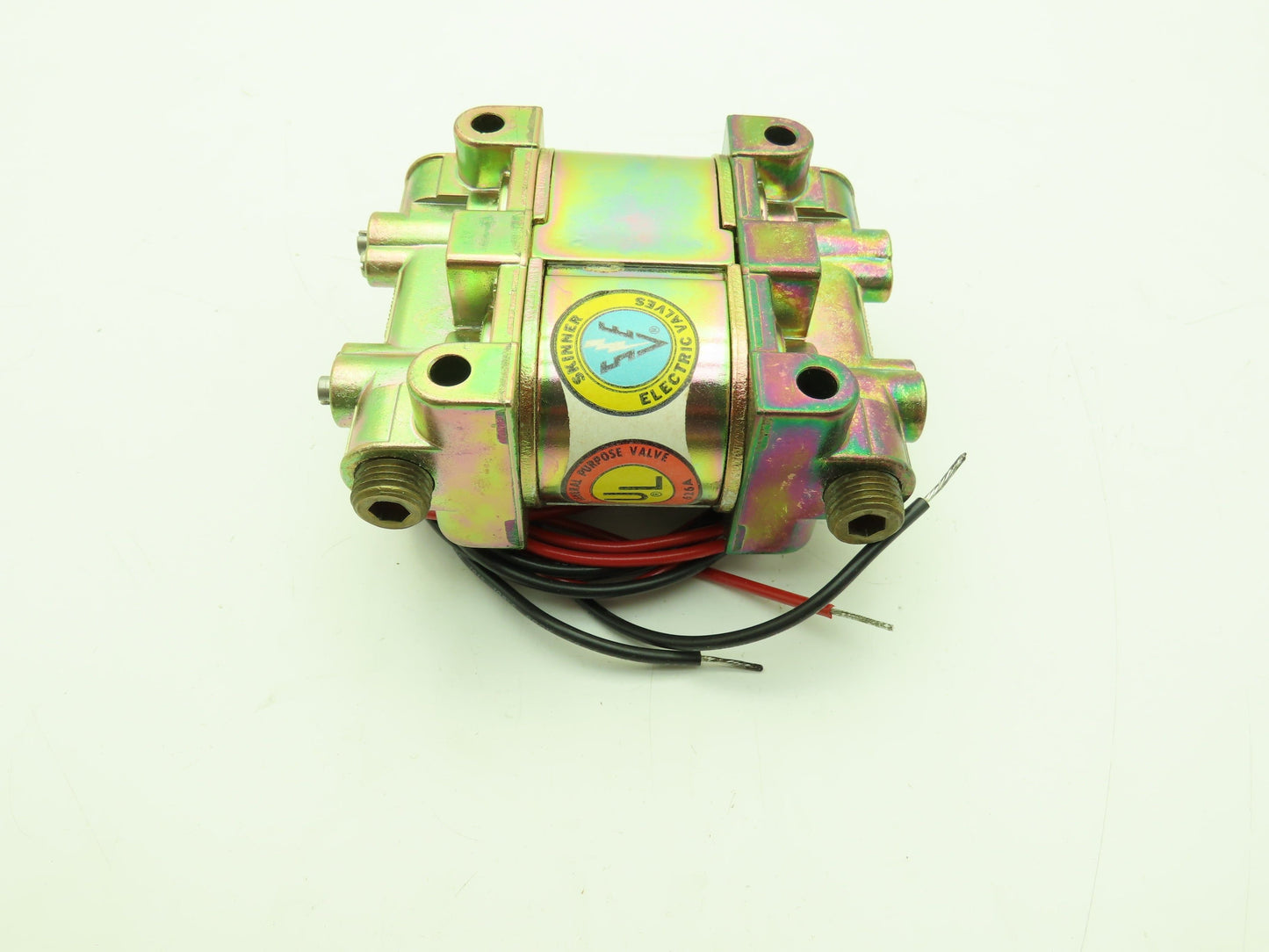 Honeywell Skinner V933DX19 Solenoid Valve 4-Way NC 120V 50 PSI 1/4" NPT