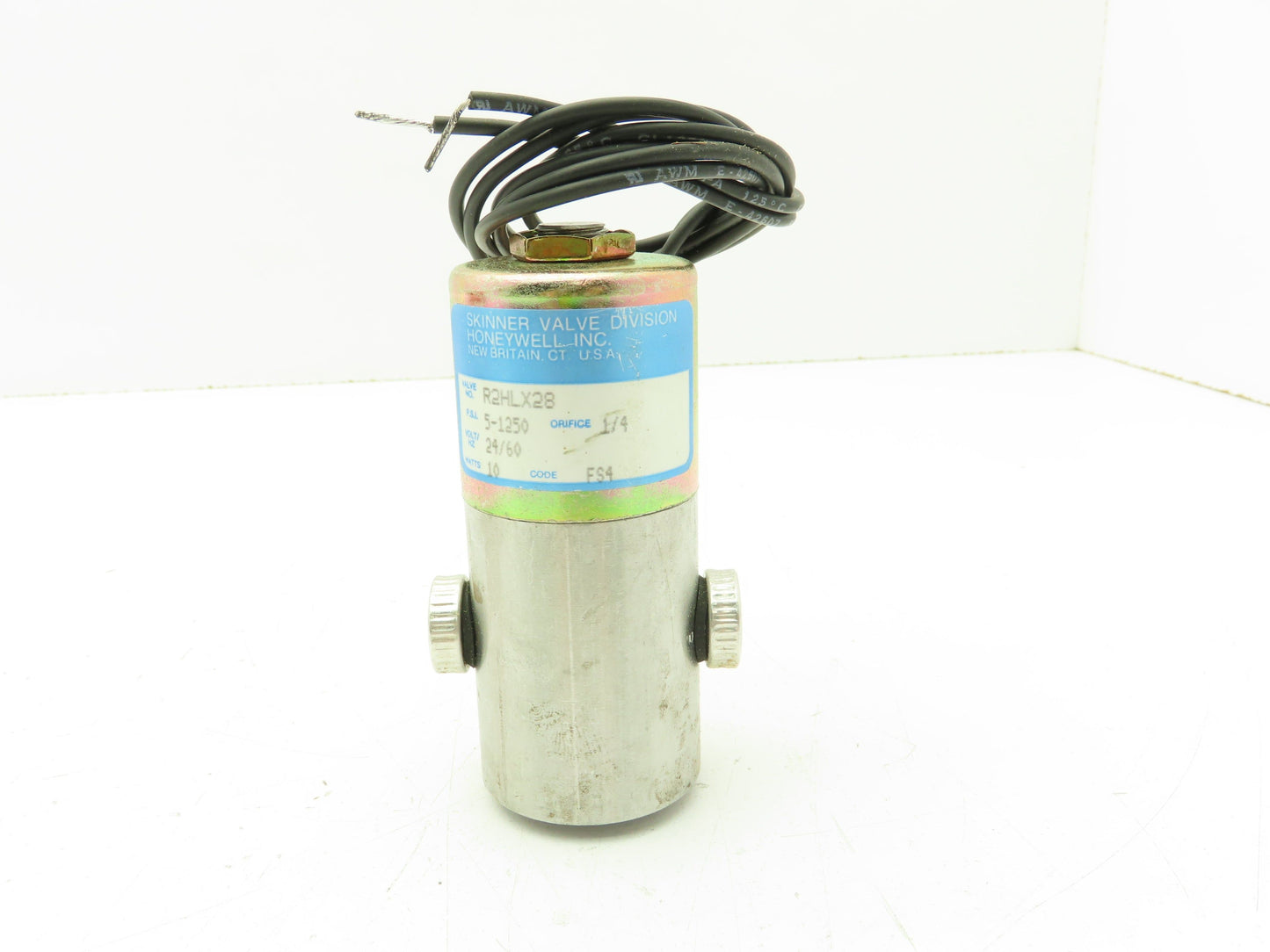 Honeywell Skinner R2HLX28 Solenoid Valve 2-Way NC 24VAC 60HZ 1250 PSI 1/4" NPT