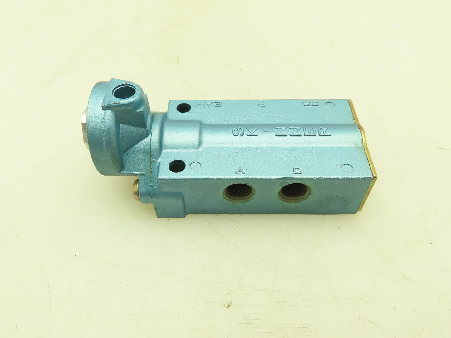 Honeywell Skinner HR935XX2150 Pneumatic Air Spool Valve 5-Way 2 Pos 150PSI 1/4"
