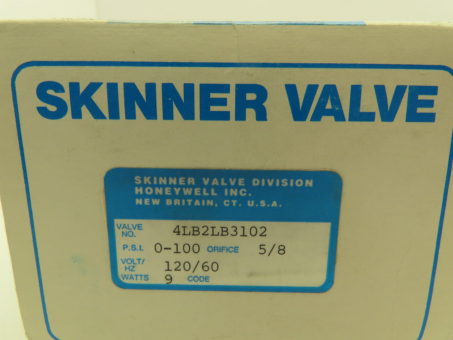 Honeywell Skinner 4LB2LB3102 Brass Solenoid Valve 2-Way NC 120V 100 PSI 3/8" NPT