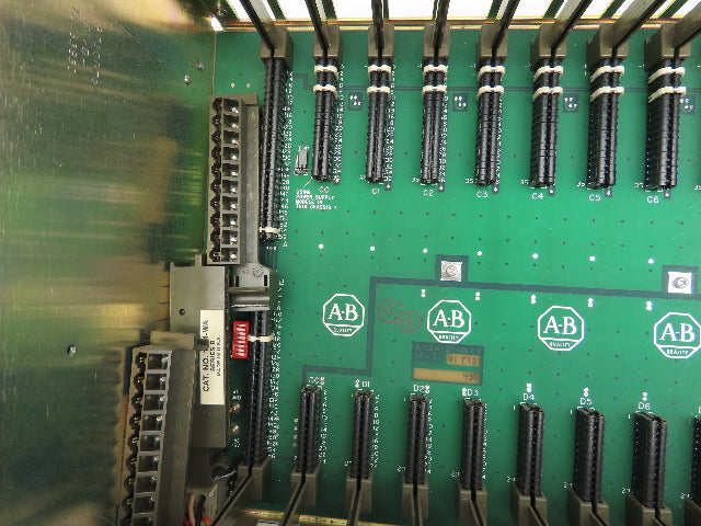 Allen Bradley 1771-A4B 16-Slot PLC Chassis Rack Backplane Power Supply 1771-P2