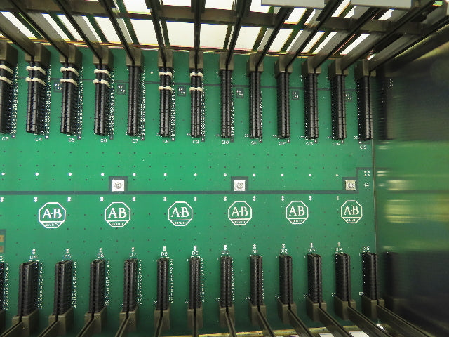 Allen Bradley 1771-A4B 16-Slot PLC Chassis Rack Backplane Power Supply 1771-P2