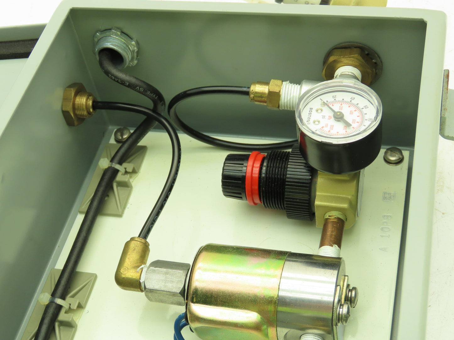 Air Line Regulator 3-Way Solenoid Valve Control Station Enclosure 220V