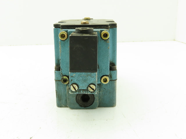 MAC 6521B-211-PM-111DA Pneumatic Double Solenoid Valve 4/2-Pos 120V w/Sub-Base