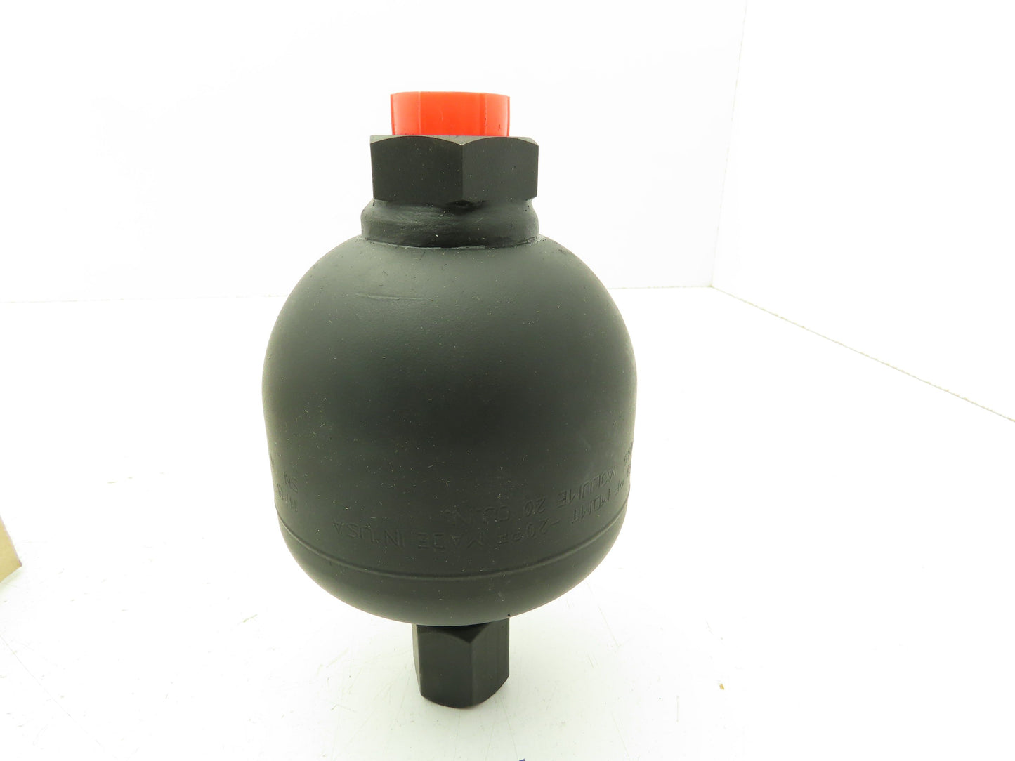 Hydac Hydraulic Diaphragm Accumulator MAWP 3000 PSI 20 Cu.In. SAE 1/2-8