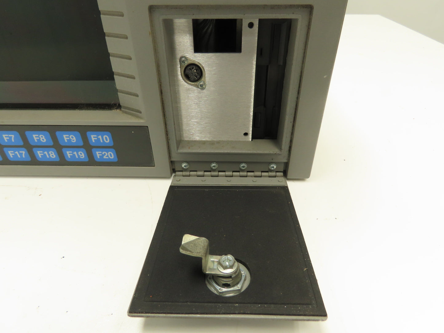 Xycom 9450 PC/AT Computer Operator Interface HMI Screen Monitor Keypad Control