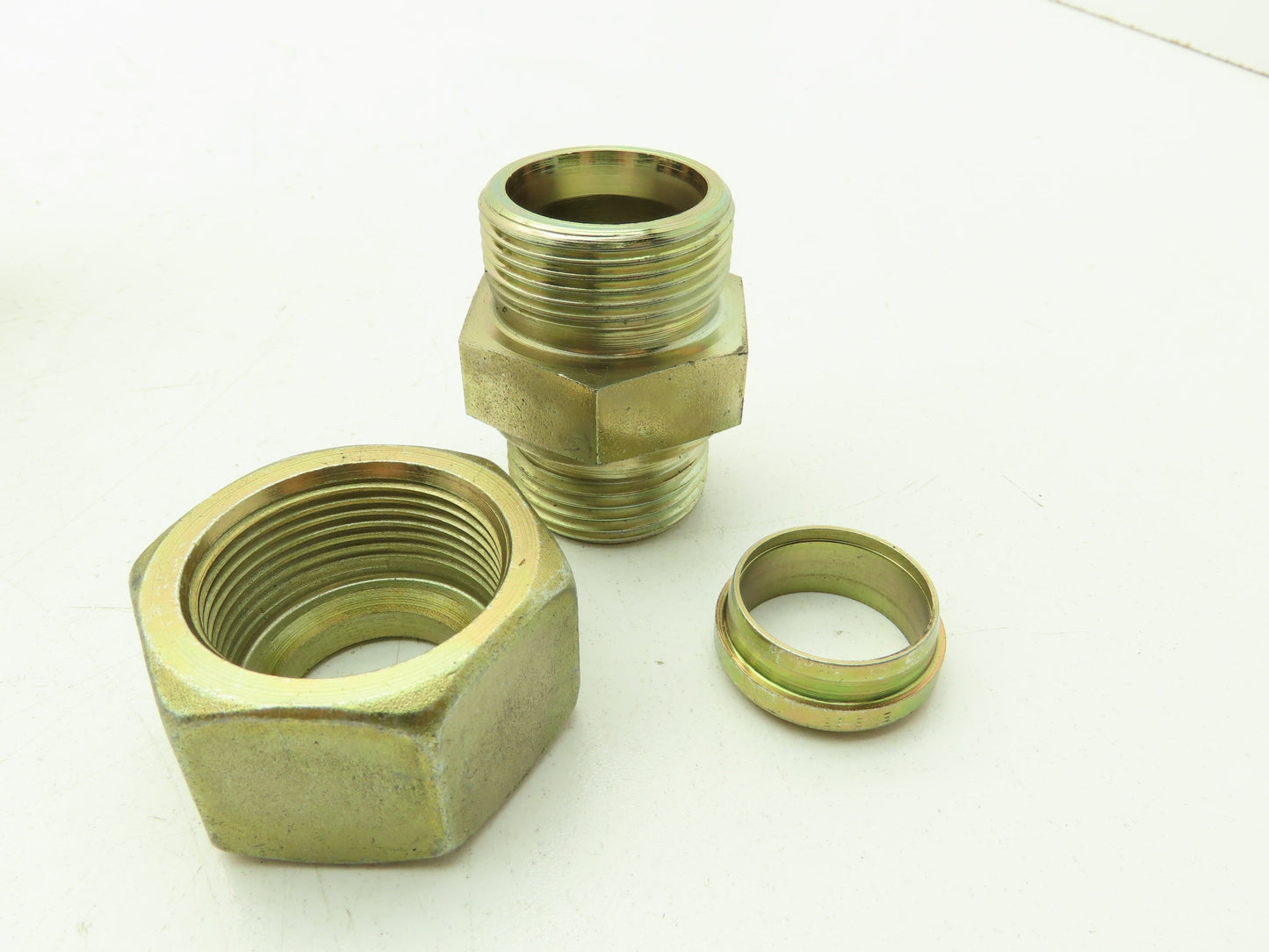 Parker EMB GE25SR EO Metric Male Stud Connector 25mm Tube x 1" BSPP Lot of 5