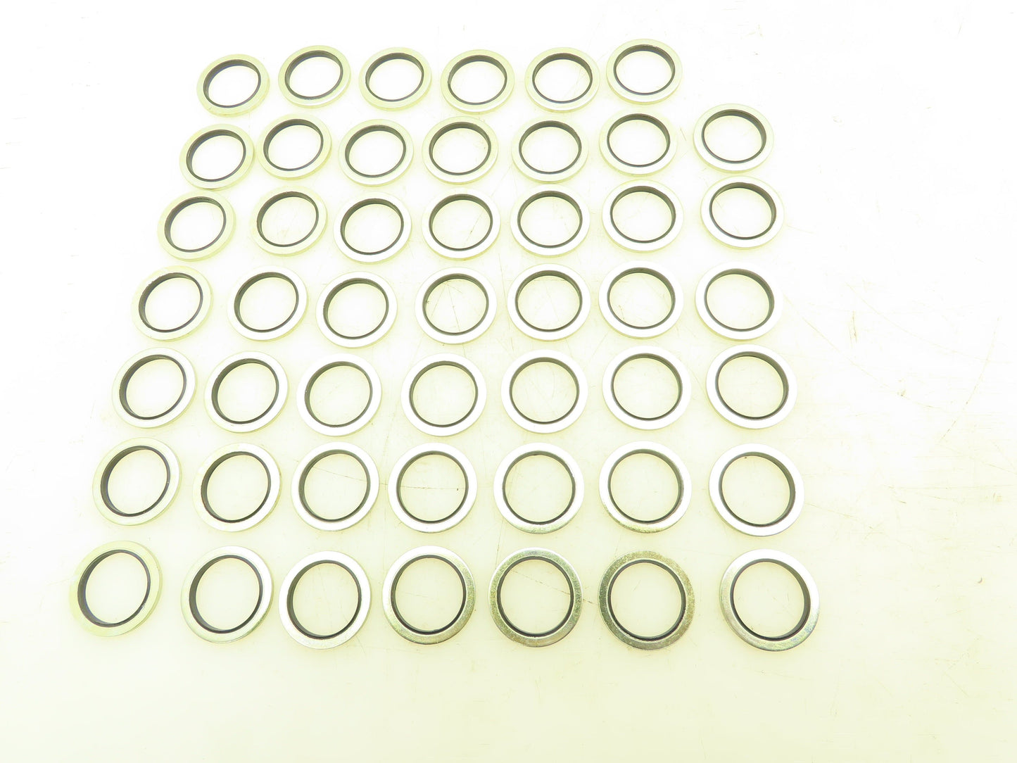 Parker D9DT-10 Bonded Seal O-Ring Nitrile/Steel K4 Fitting 5/8" BSPP Lot of 48