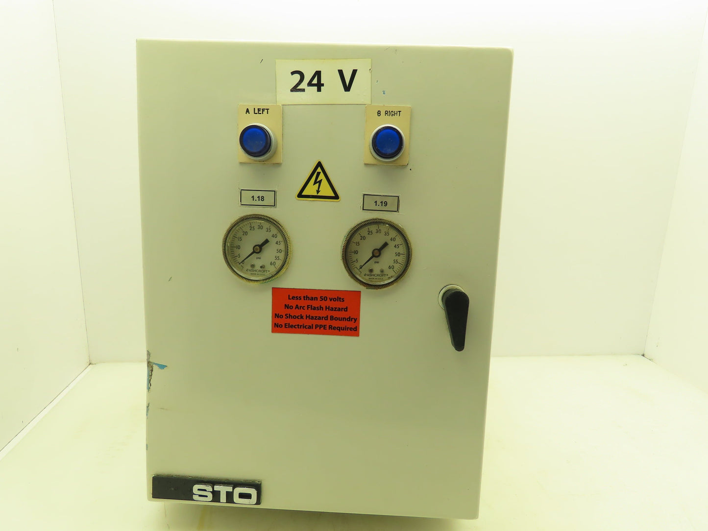 Festo Control Systems Pneumatic Solenoid Valve Control Panel Box 24VDC 16x12x8"