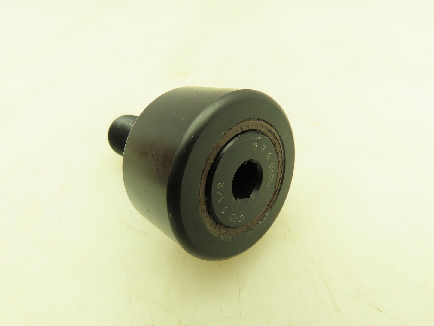 McGill CFD 1 1/2 Cam Follower Bearing 1-1/2" Roller 5/8" Stud