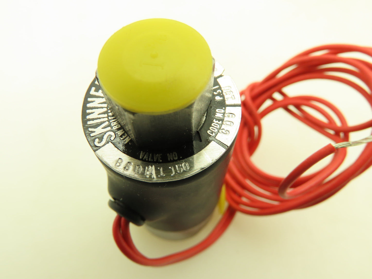 Honeywell Skinner B5DA1150 B-Series Solenoid Valve 3-Way NO 120V 150 PSI 1/8"NPT