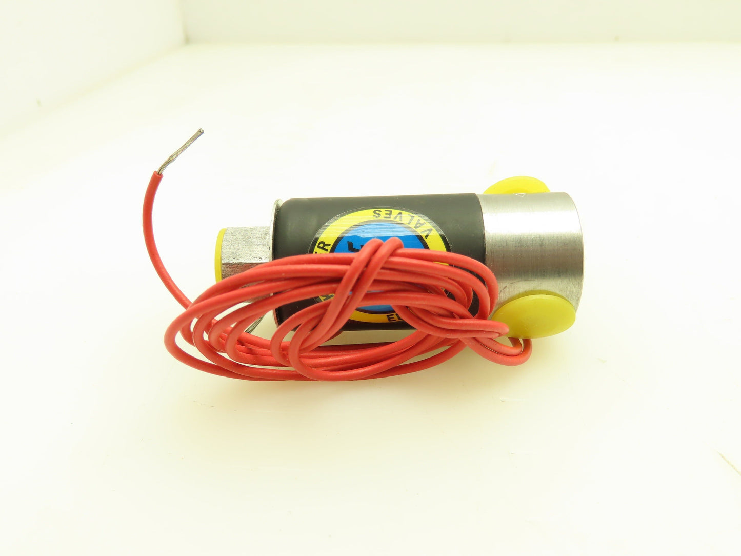 Honeywell Skinner B5DA1150 B-Series Solenoid Valve 3-Way NO 120V 150 PSI 1/8"NPT