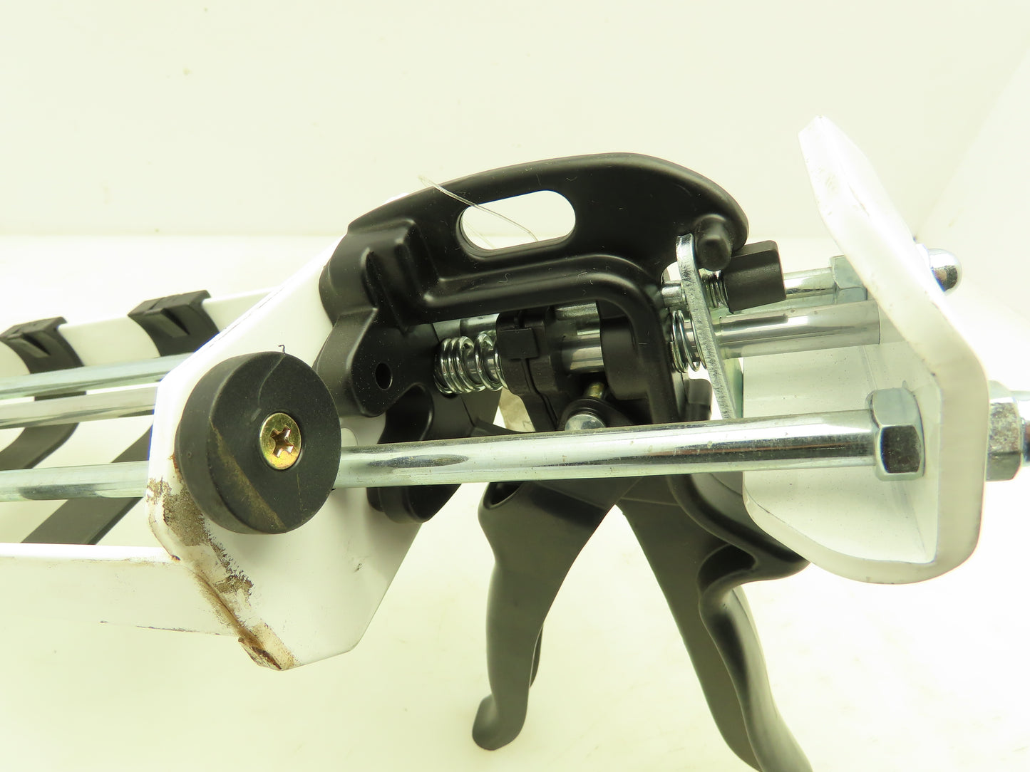 Granger 5UXR2 Manual Dispensing Cartridge Gun Dual Cartridge Epoxy 300/300ml