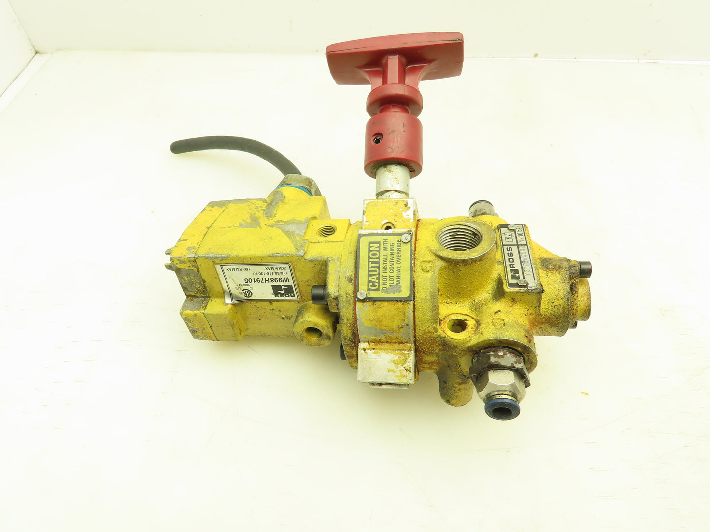 Ross Y2773A4082 Pneumatic Solenoid LOX Lock-Out Control Valve 3/2-Pos 120V 1/2"