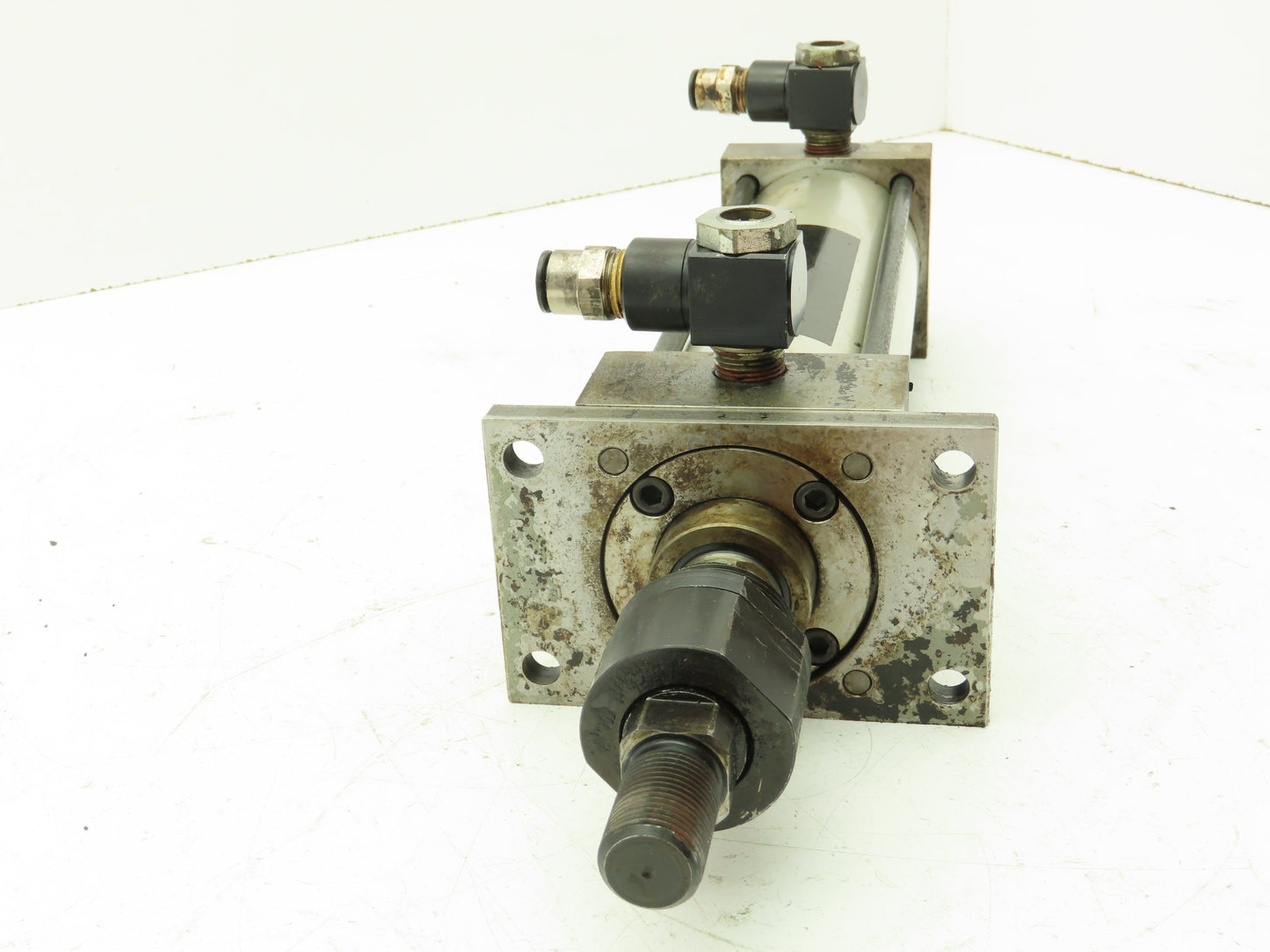 Hydro-Line A5 Series Pneumatic Air Cylinder 2.5" Bore 7" Stroke 250 PSI Flanged