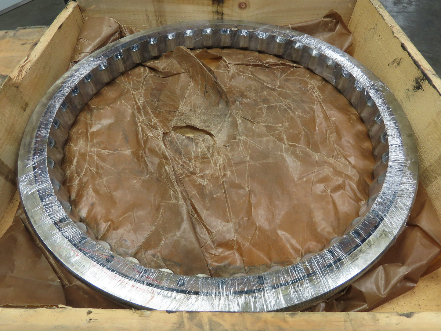 American AD-42302D 90401B Cylindrical Roller Bearing 30" OD 25.25" ID 2.5" W