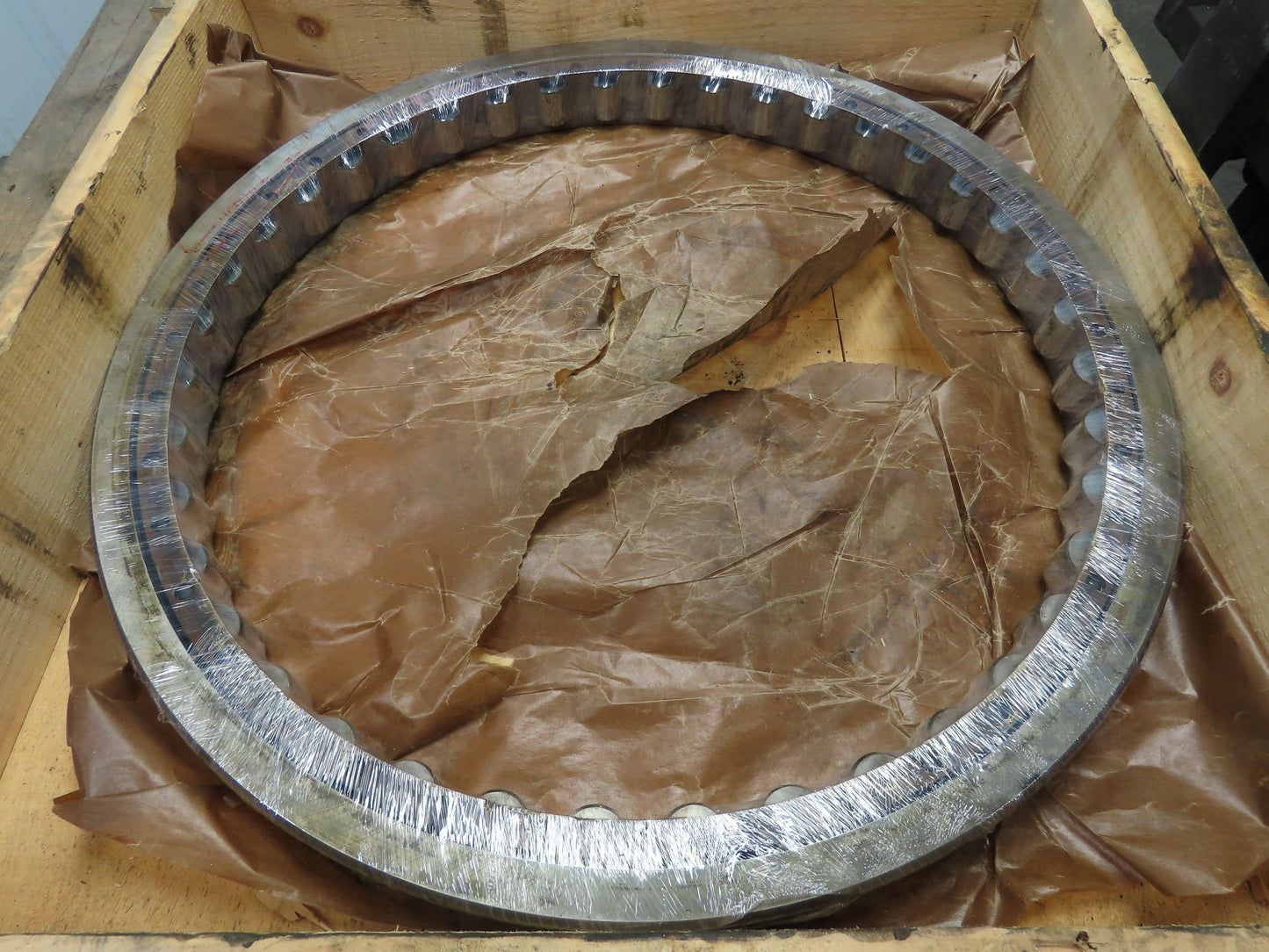 American AD-42302D 90401B Cylindrical Roller Bearing 30" OD 25.25" ID 2.5" W