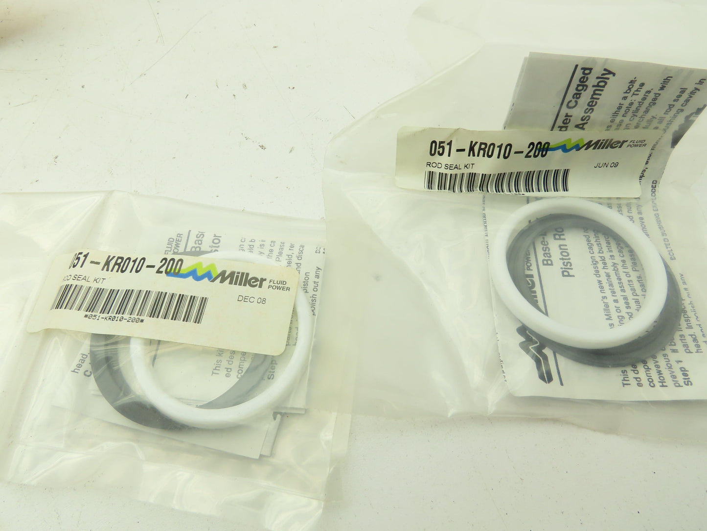Miller 051-KR010-200 Cylinder Piston Rod Seal And Bushing 2" Dia Lot of 8