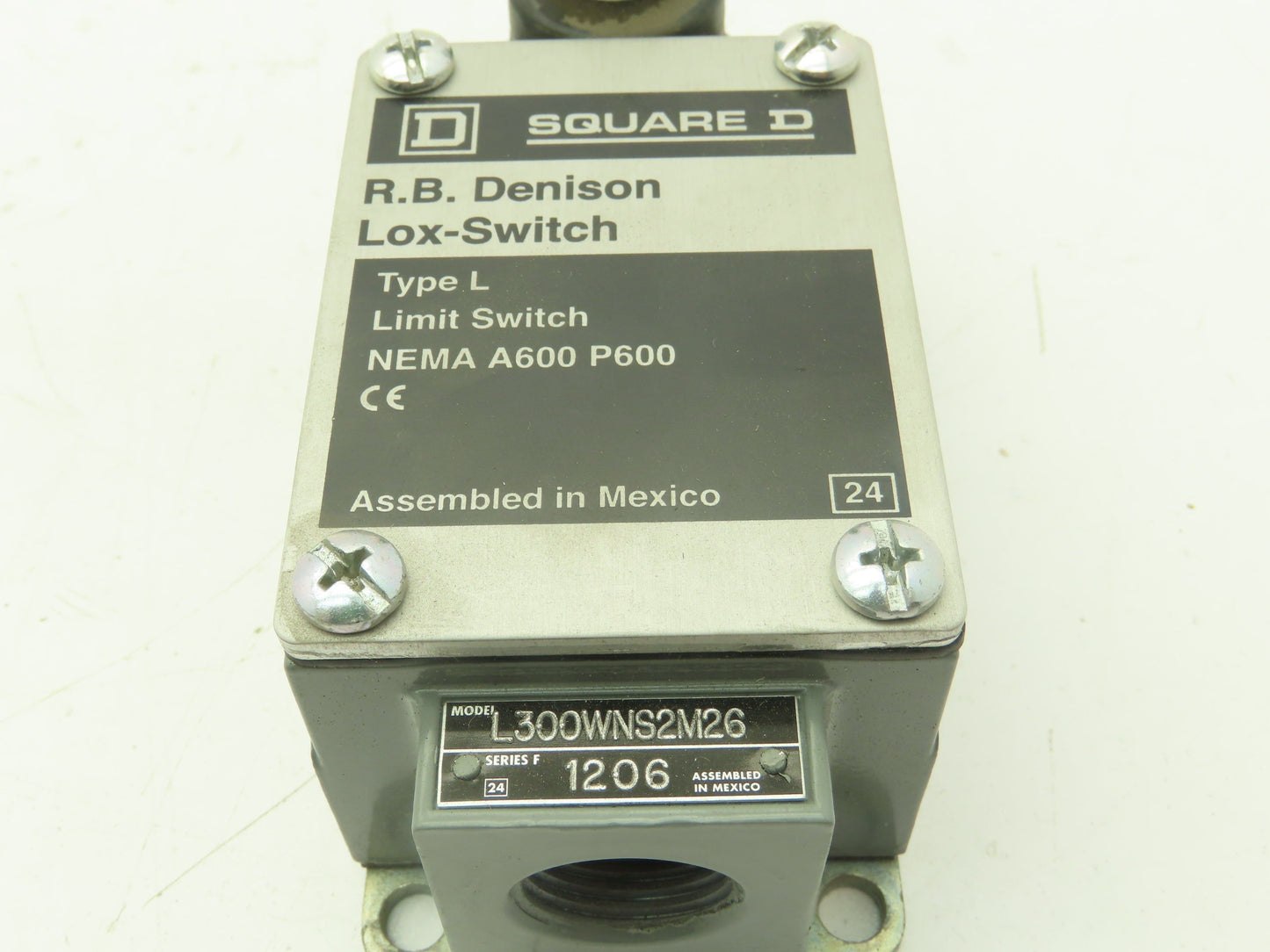 Square D L300WNS2M26 Limit Switch 600V 12A Type L