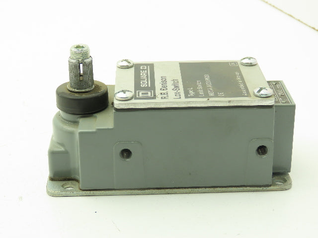Square D L300WNS2M26 Limit Switch 600V 12A Type L