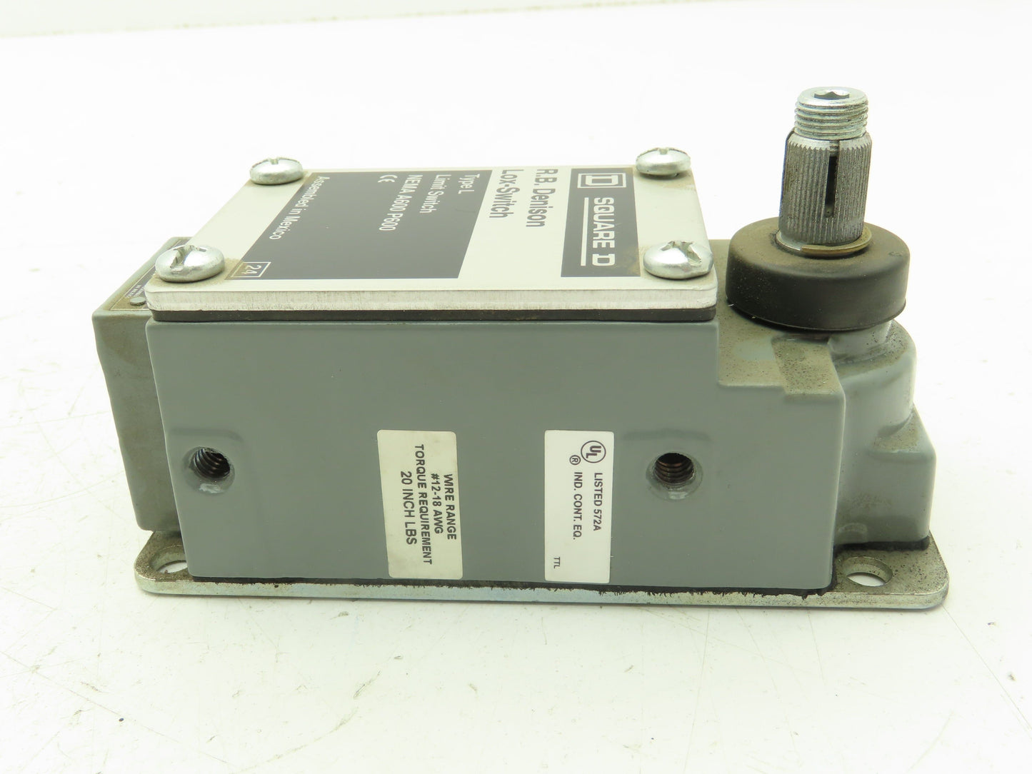 Square D L300WNS2M26 Limit Switch 600V 12A Type L 1/2" NPT Connection Type