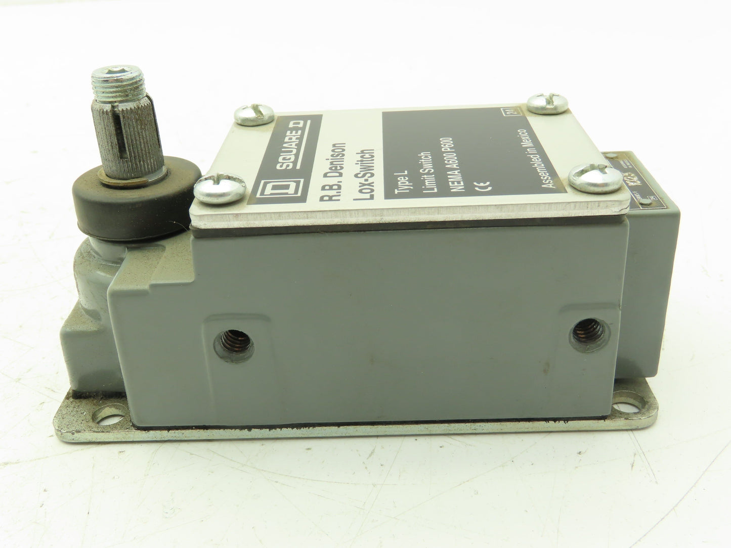 Square D L300WNS2M26 Limit Switch 600V 12A Type L 1/2" NPT Connection Type