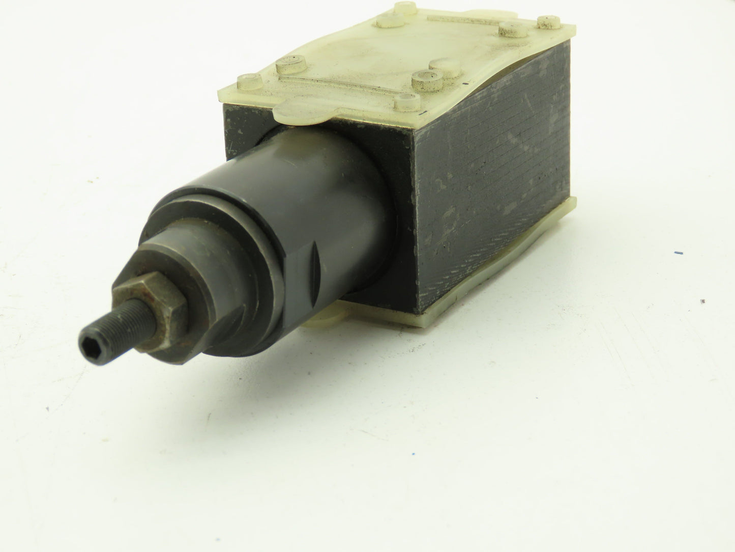 Vickers DGMX1-3-PP-BW-B-40 SystemStak Hydraulic Pressure Reducing Relief Valve