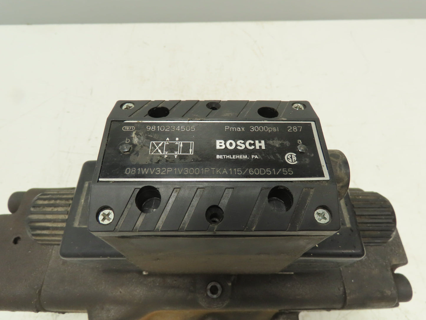Bosch 081WV32P1V3001PTKA115 Directional Control Solenoid Valve 115V 9810234505