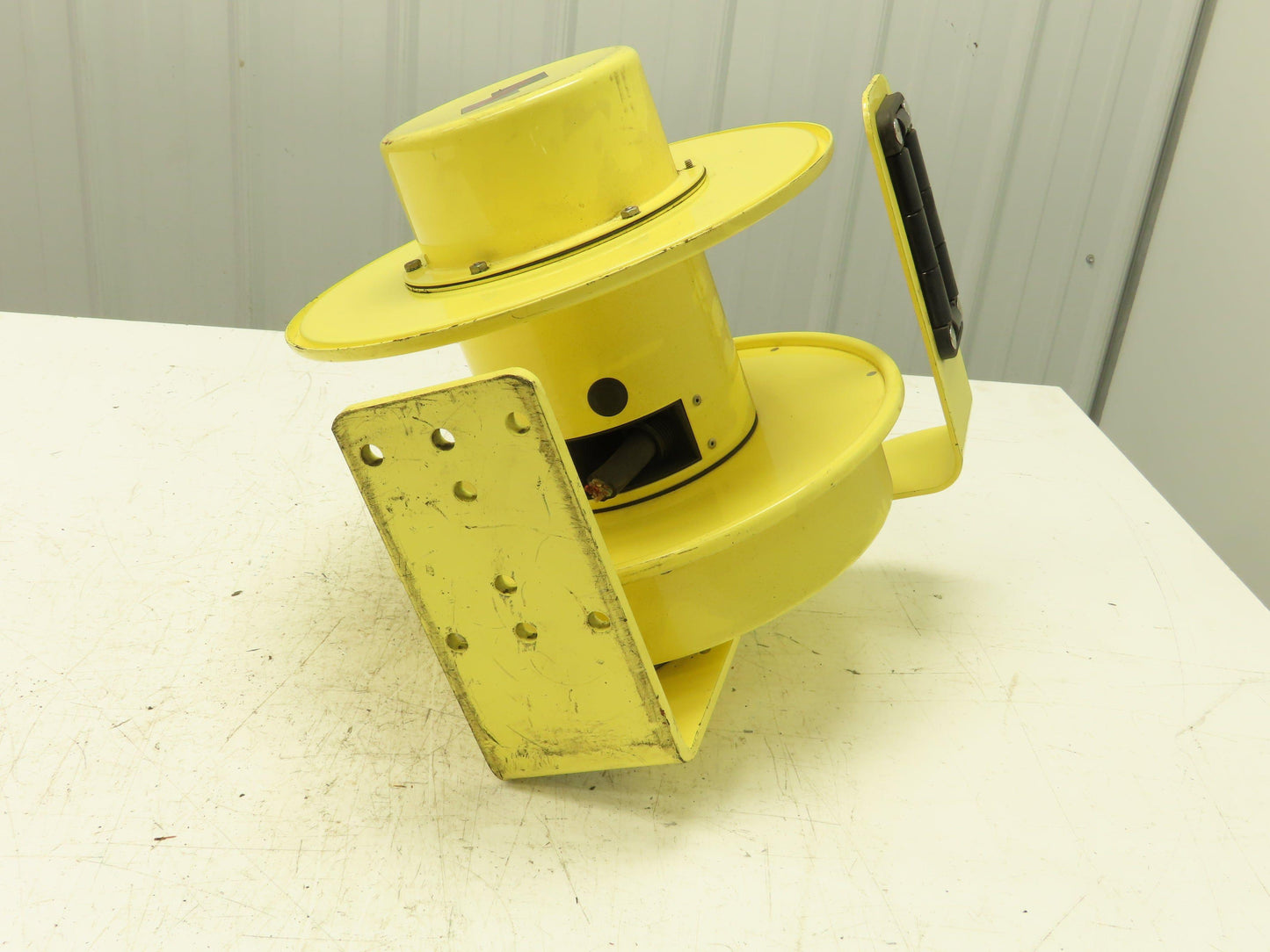 Conductix 142100405011 PowerReel Spring Driven Cable Reels 600V 20A 50' Cable